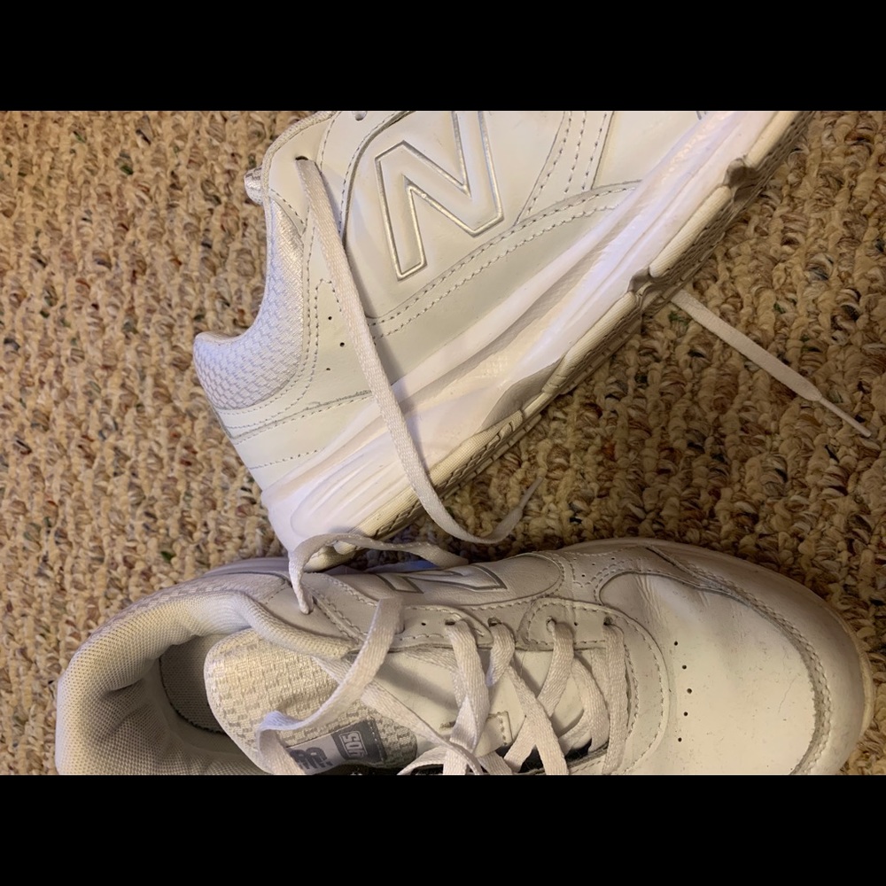 New Balance 405